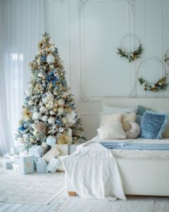 Christmas Bedroom Decor for the Cozy Holiday Season