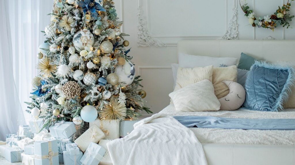christmas bedroom decor