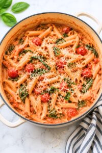 The Only One Pot Pasta Recipes You’ll Need for a Quick & Easy Dinner